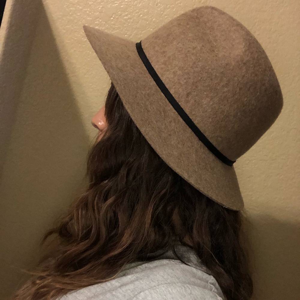 Hat - Picture 6 of 8